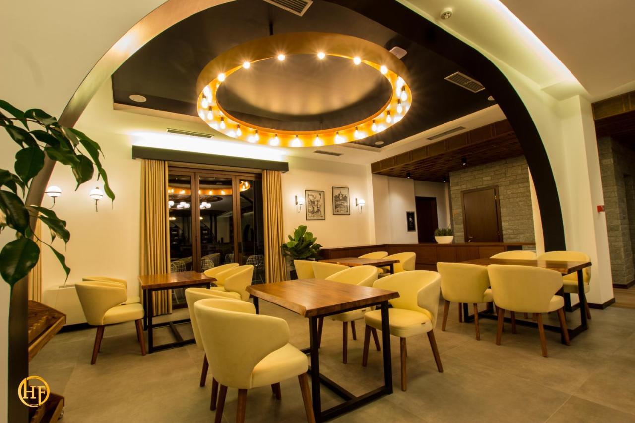 Hotel Fantasy Gjirokaster Ngoại thất bức ảnh