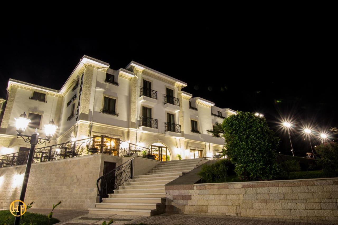 Hotel Fantasy Gjirokaster Ngoại thất bức ảnh